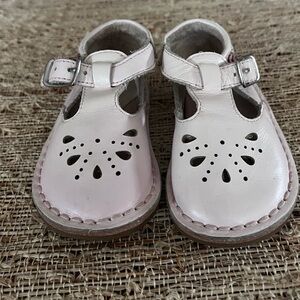 Baby Girl  Soft Pink Leather Cole Haan  T-Strap Shoes size 2